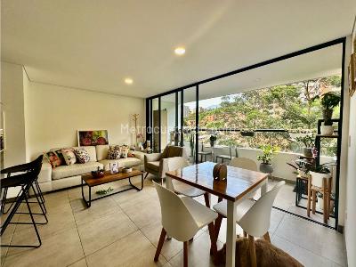 Apartamento de 3 alcobas en venta en Envigado, Envigado, 84 m² · foto 2 de 20