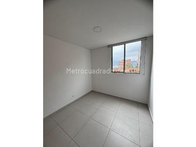 Apartamento de 3 alcobas en venta en Suramerica, Itagüí, 67 m² · foto 14 de 19