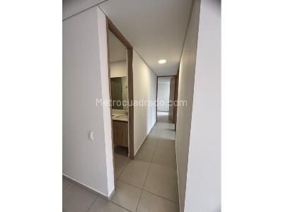 Apartamento de 3 alcobas en venta en Suramerica, Itagüí, 67 m² · foto 5 de 19