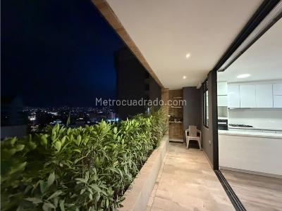 Apartamento en venta en Lalinde, Medellín · foto 2 de 20