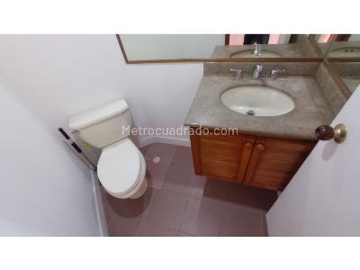 Apartamento en venta en La Aguacatala, Medellín · foto 9 de 10