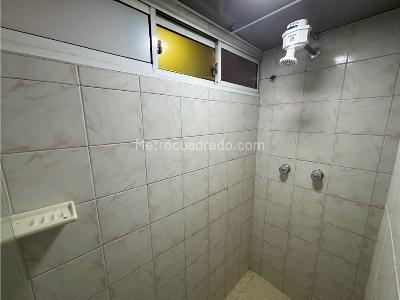 Apartaestudio en venta en Estadio, Medellín, 95 m² · foto 11 de 12
