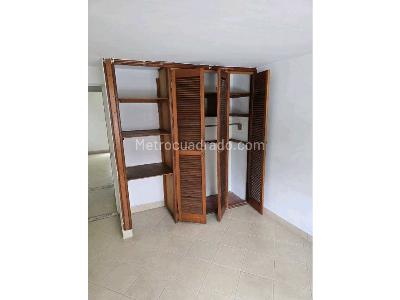 Apartamento en venta en La Milagrosa, Medellín · foto 7 de 9