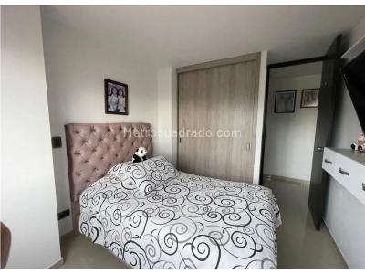 Apartamento de 3 alcobas en venta en El Trianon, Envigado, 77 m² · foto 8 de 13