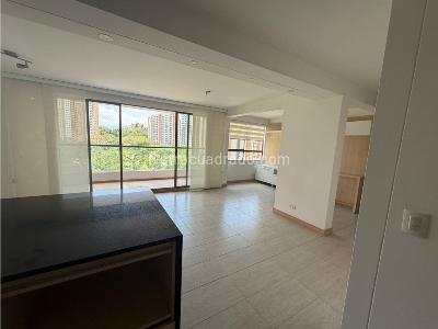 Apartamento en venta en Loma De Los Bernal, Medellín · foto 3 de 20