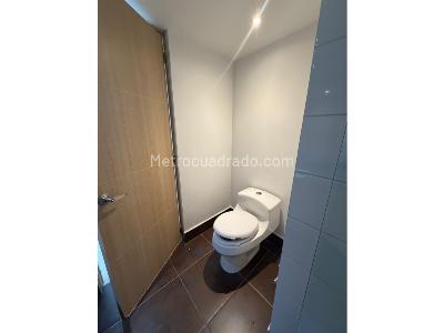 Apartamento en venta en Loma De Los Bernal, Medellín · foto 15 de 20