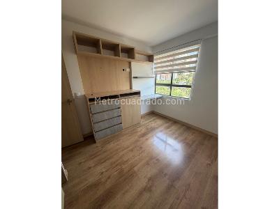 Apartamento en venta en Loma De Los Bernal, Medellín · foto 16 de 20