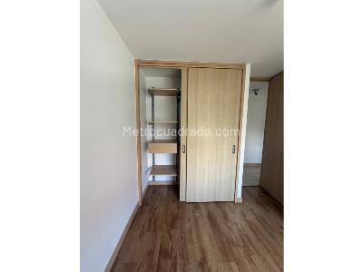 Apartamento en venta en Loma De Los Bernal, Medellín · foto 19 de 20