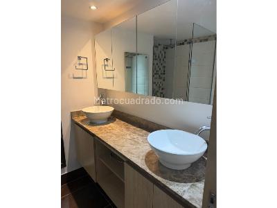 Apartamento de 3 alcobas en venta en Loma De Los Bernal, Medellín, 96 m² · foto 6 de 20