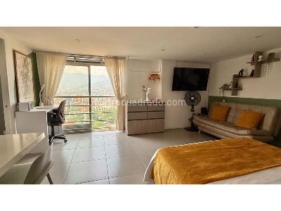 Apartaestudio en venta en El Poblado, Medellín, 30 m² · foto 8 de 18