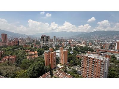 Apartaestudio en venta en El Poblado, Medellín, 30 m² · foto 16 de 18