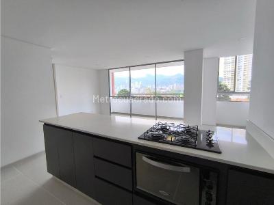 Apartamento de 2 alcobas en venta en Suramerica, Itagüí, 60 m² · foto 2 de 11