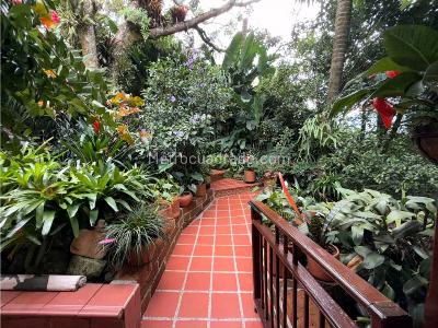 Casa de 3 alcobas en venta en Pan De Azucar, Sabaneta, 440 m² · foto 2 de 20