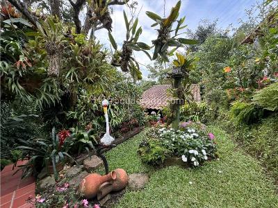 Casa de 3 alcobas en venta en Pan De Azucar, Sabaneta, 440 m² · foto 3 de 20
