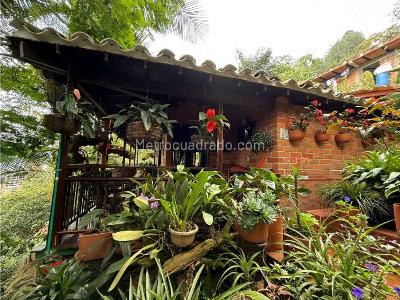 Casa de 3 alcobas en venta en Pan De Azucar, Sabaneta, 440 m² · foto 9 de 20