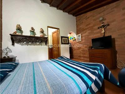 Casa de 3 alcobas en venta en Pan De Azucar, Sabaneta, 440 m² · foto 17 de 20