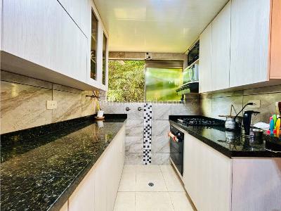 Casa de 3 alcobas en venta en Cumbres, Envigado, 220 m² · foto 4 de 13