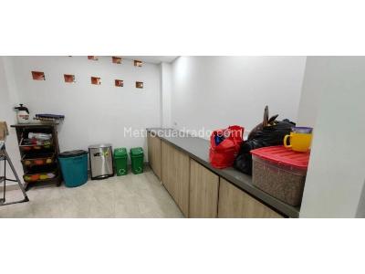 Casa de 4 alcobas en venta en San Remo, Sabaneta, 696 m² · foto 11 de 15
