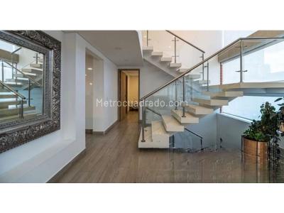Casa de 4 alcobas en venta en San Remo, Sabaneta, 696 m² · foto 14 de 15