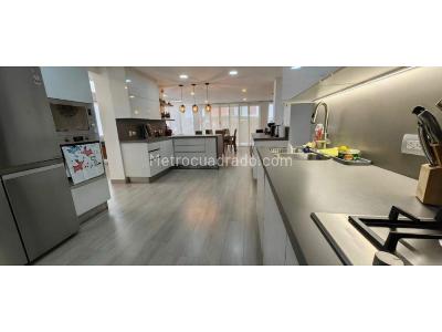 Casa de 4 alcobas en venta en San Remo, Sabaneta, 696 m² · foto 3 de 15