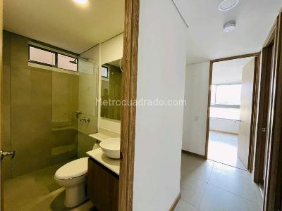 Apartamento de 3 alcobas en venta en San Jose, Sabaneta, 78 m² · foto 5 de 11