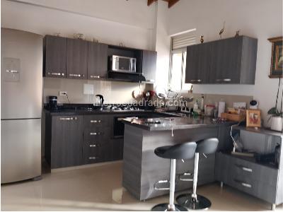 Apartamento de 3 alcobas en venta en Calle Del Banco, Sabaneta, 97 m² · foto 3 de 16
