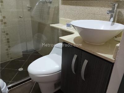 Apartamento de 3 alcobas en venta en Calle Del Banco, Sabaneta, 97 m² · foto 5 de 16