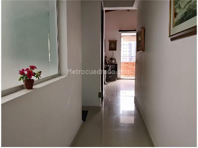 Apartamento de 3 alcobas en venta en Calle Del Banco, Sabaneta, 97 m² · foto 11 de 16
