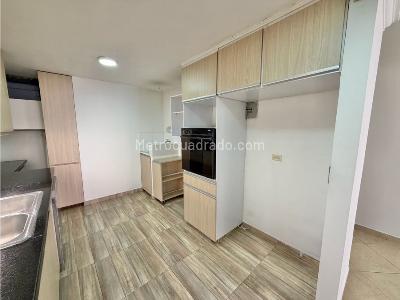 Apartamento en venta en Pontevedra, Envigado · foto 4 de 15