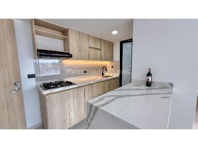 Apartamento de 3 alcobas en venta en El Porvenir, Rionegro, 69 m² · foto 3 de 15