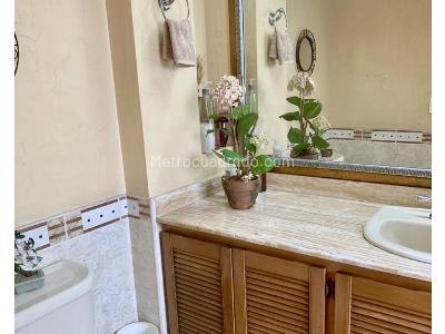 Apartamento de 4 alcobas en venta en El Poblado, Medellín, 190 m² · foto 16 de 18