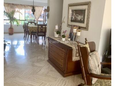 Apartamento de 4 alcobas en venta en El Poblado, Medellín, 190 m² · foto 2 de 18