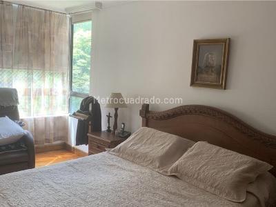 Apartamento de 4 alcobas en venta en El Poblado, Medellín, 190 m² · foto 8 de 18