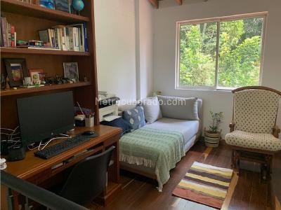 Casa de 3 alcobas en venta en San Lucas, Medellín, 260 m² · foto 14 de 20