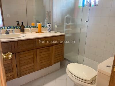 Casa de 3 alcobas en venta en San Lucas, Medellín, 260 m² · foto 16 de 20