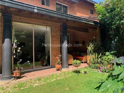 Casa de 3 alcobas en venta en San Lucas, Medellín, 260 m² · foto 4 de 20