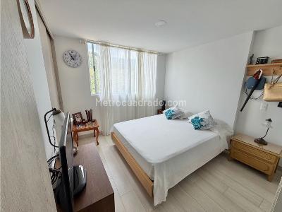 Apartamento de 2 alcobas en venta en San Remo, Sabaneta, 57 m² · foto 10 de 12