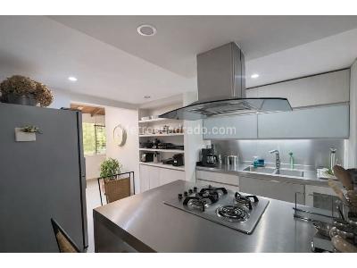 Apartamento de 4 alcobas en venta en El Diamante, Medellín, 156 m² · foto 7 de 17
