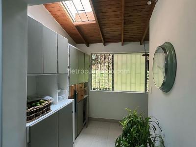 Apartamento de 4 alcobas en venta en El Diamante, Medellín, 156 m² · foto 9 de 17