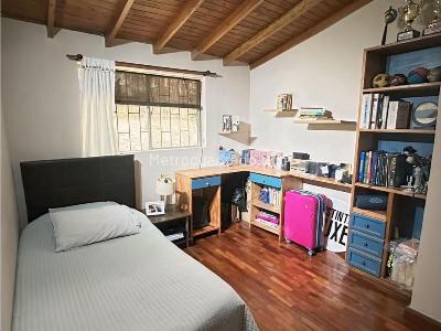 Apartamento de 4 alcobas en venta en El Diamante, Medellín, 156 m² · foto 12 de 17