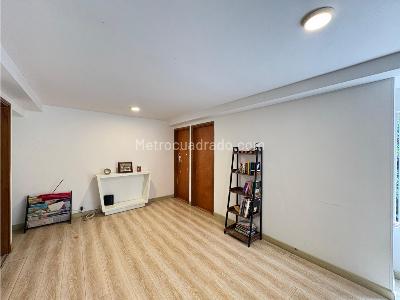 Casa de 4 alcobas en venta en Castropol, Medellín, 320 m² · foto 5 de 20