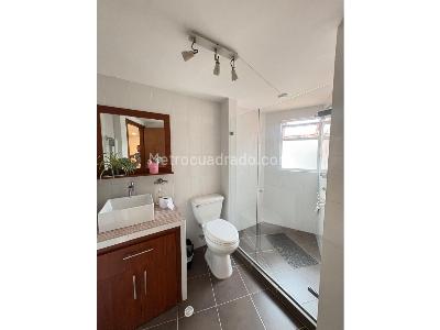 Casa de 4 alcobas en venta en Castropol, Medellín, 320 m² · foto 12 de 20