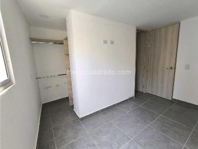 Apartamento de 2 alcobas en venta en Entreamigos, Sabaneta, 52 m² · foto 5 de 10
