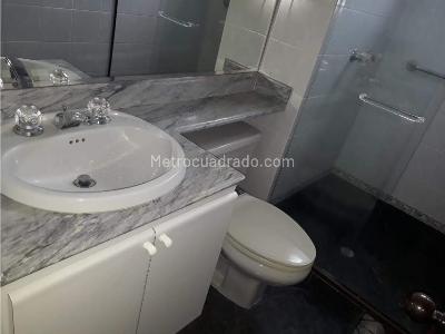 Apartamento de 3 alcobas en venta en El Poblado, Medellín, 145 m² · foto 15 de 20