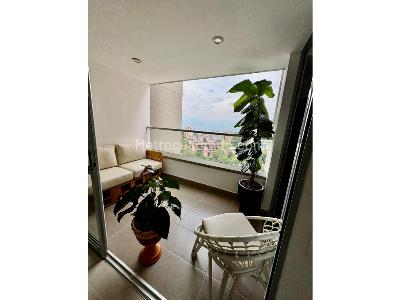 Apartamento de 2 alcobas en venta en Tranversal Intermedia, Envigado, 100 m² · foto 3 de 11