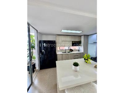Apartamento de 2 alcobas en venta en Tranversal Intermedia, Envigado, 100 m² · foto 4 de 11
