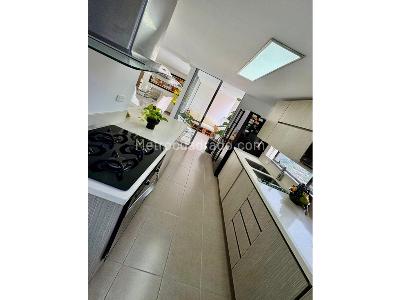 Apartamento de 2 alcobas en venta en Tranversal Intermedia, Envigado, 100 m² · foto 5 de 11