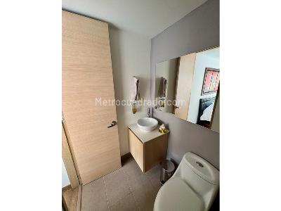 Apartamento de 2 alcobas en venta en Tranversal Intermedia, Envigado, 100 m² · foto 8 de 11