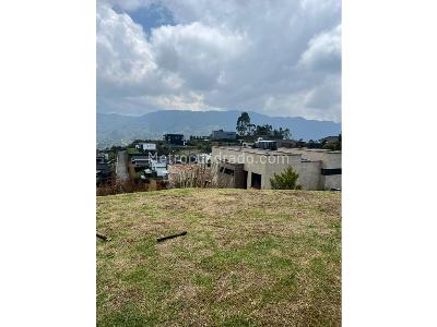 Casa de 4 alcobas en venta en El Escobero, Envigado, 245 m² · foto 8 de 19