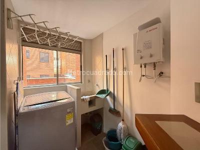 Apartamento de 3 alcobas en venta en Laureles, Medellín, 115 m² · foto 8 de 13